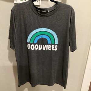 EUC - Gray Graphic Tee w/"Good Vibes" - Size XXL!!!!